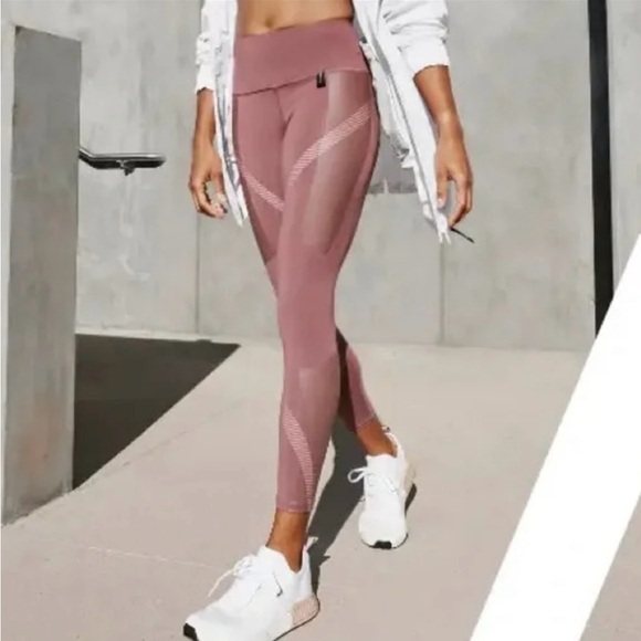 Athleta collab Allyson Felix - Picture 1 of 6